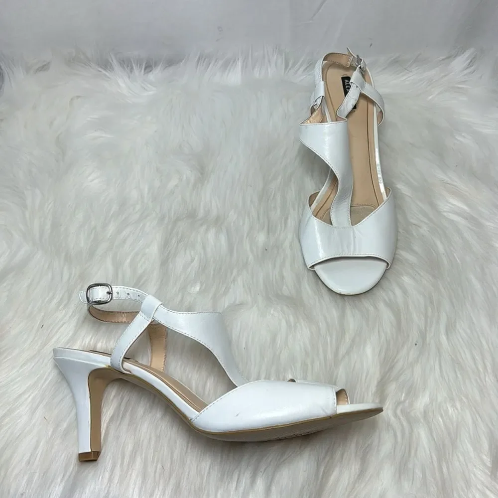 Alex‎ Marie Samara White Leather T-Strap Heels Sz 10